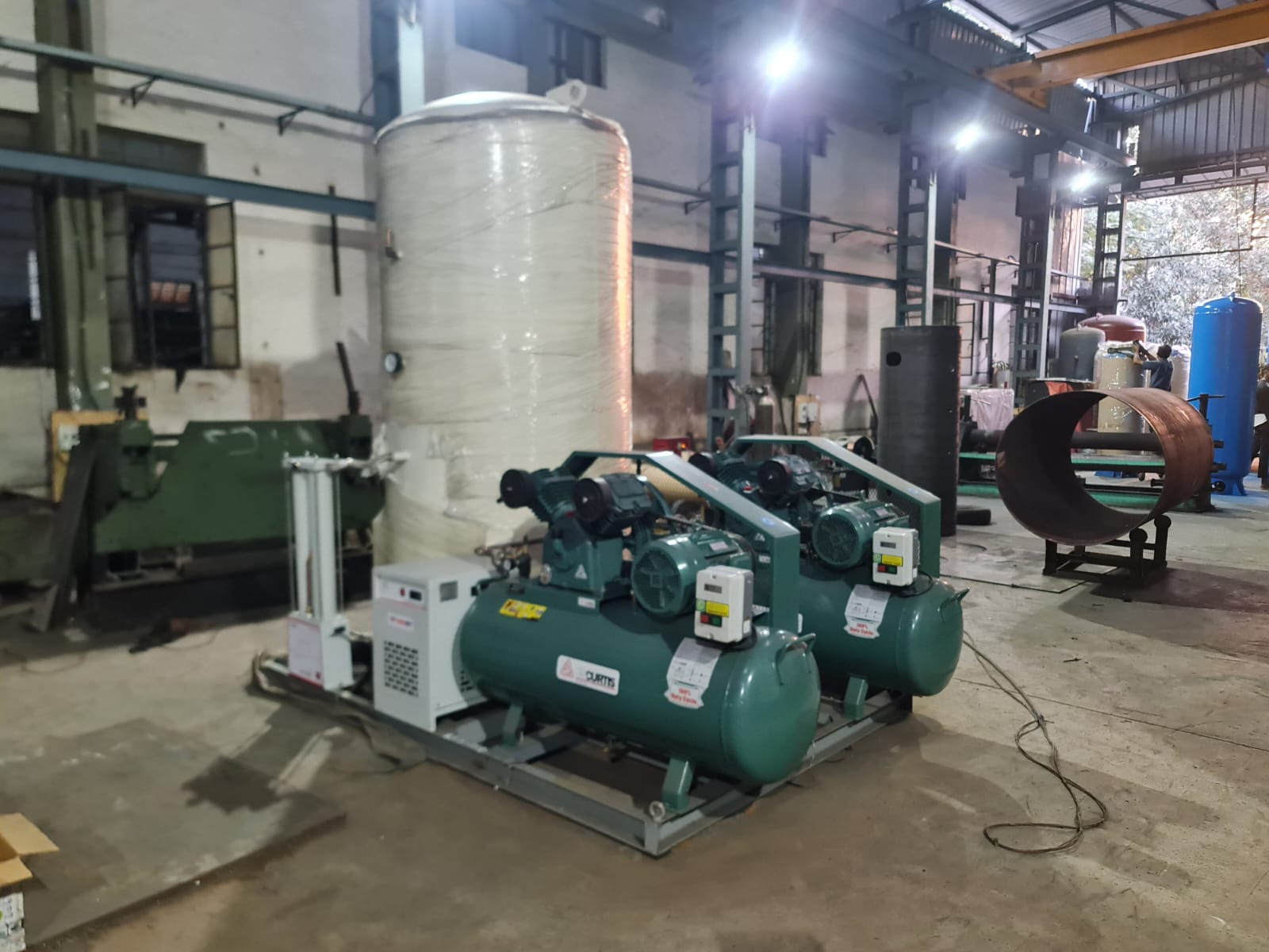 Air receiver tank